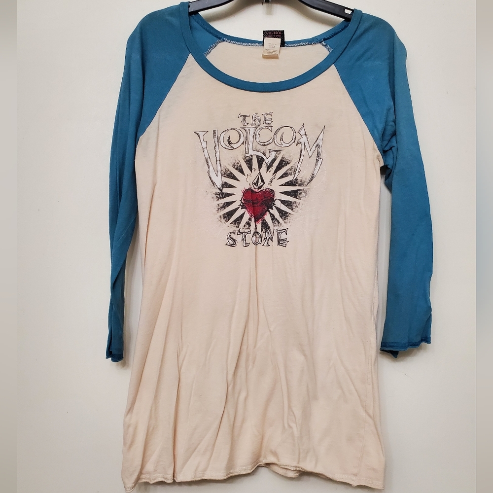 Volcom 3/4 sleeved shirt